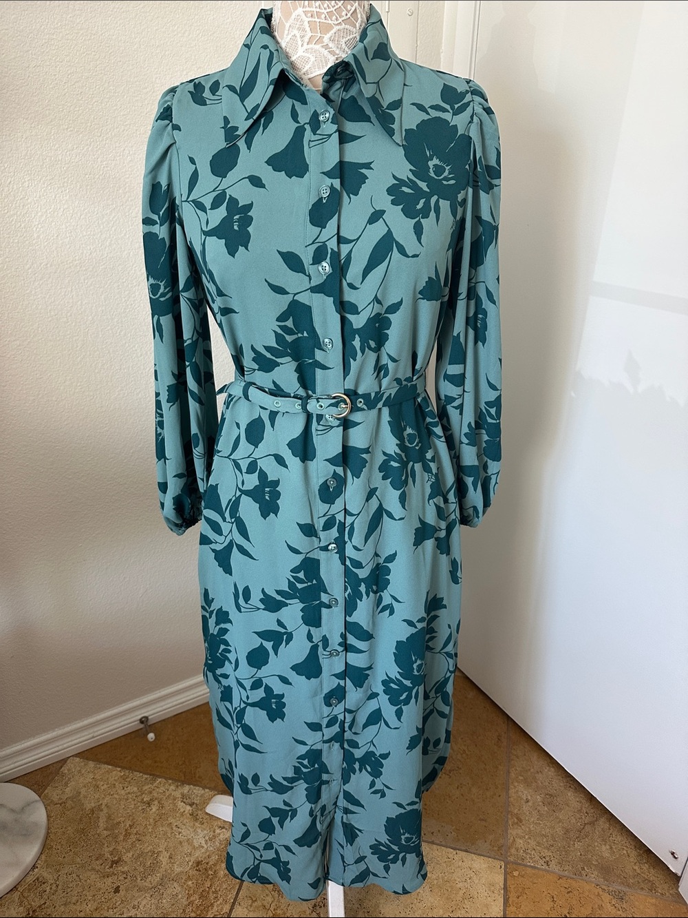NWT Ann Taylor Floral Belted Midi Shirtdress Size 2